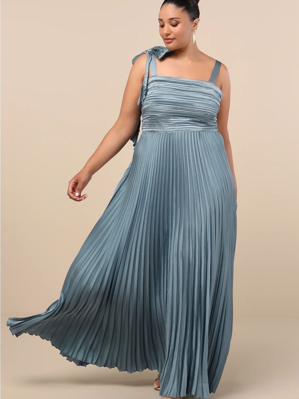 Lulu's NWT Gorgeous Purpose Slate Satin Pleated Sleeveless Bow Maxi Dress SZ 1X